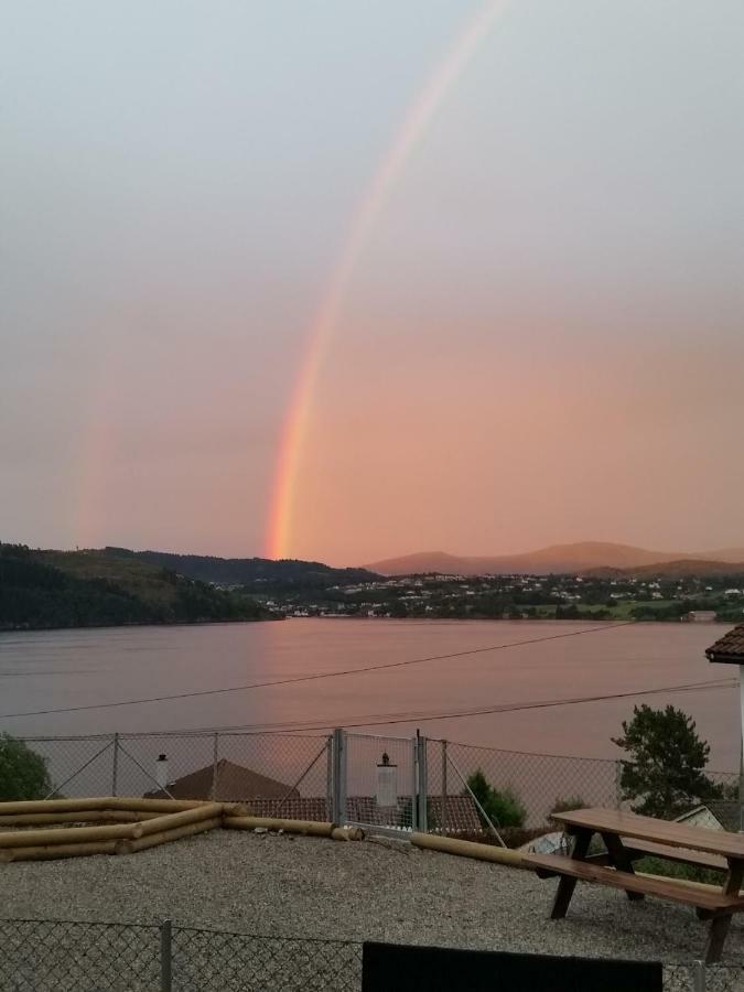 ברגן Bjornestrand Fjordside View מראה חיצוני תמונה